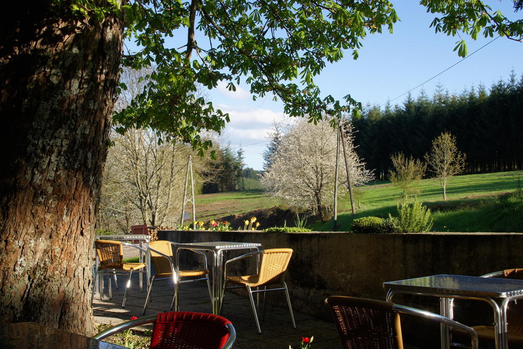 Auberge Du Precontent Arfeuilles Buitenkant foto